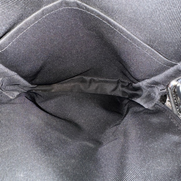 Louis Vuitton sneakers size-8.5US - Picture 2 of 5